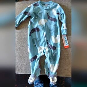 Carter's New baby footies 6M